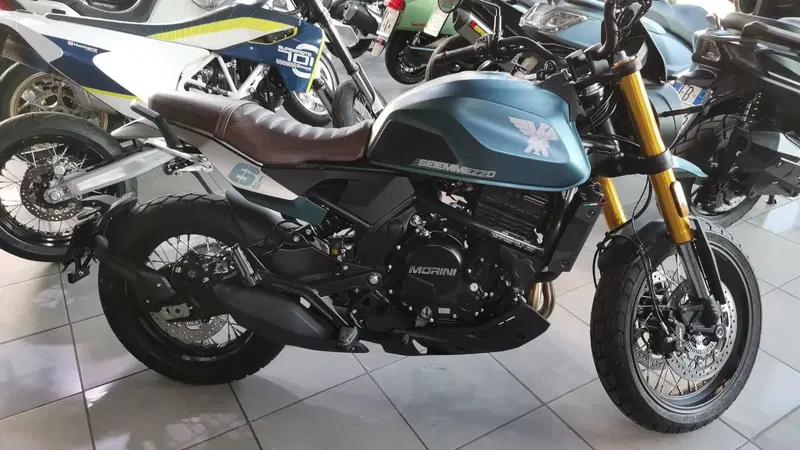 Moto Morini SEIEMMEZZO SCR (2022 - 26) (2)