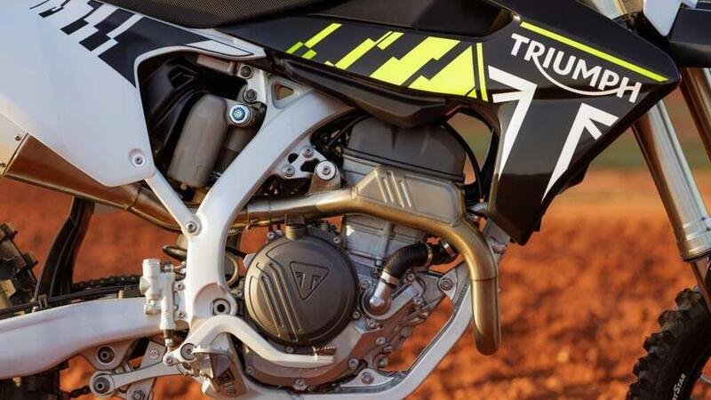 Triumph svela ufficialmente la nuova TF 250-X. Prezzo e caratteristiche