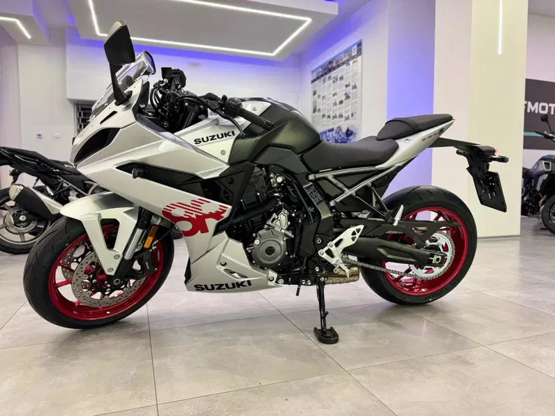 Suzuki GSX-8R (2024 - 26) (7)