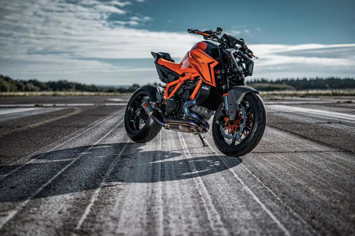 KTM 1390 SUPER DUKE R e EVO: caratteristiche tecniche, dotazione, cosa cambia. Ancora più bestia! [VIDEO e GALLERY] (4)