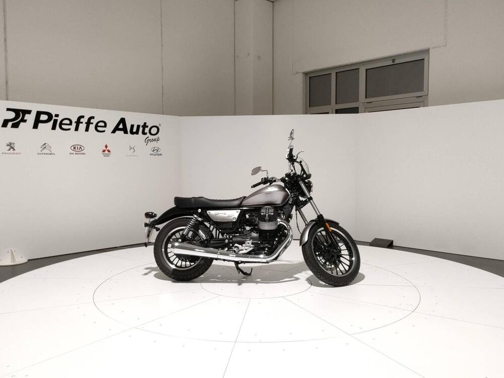 Moto Guzzi V9 Roamer (2021 - 24) (3)