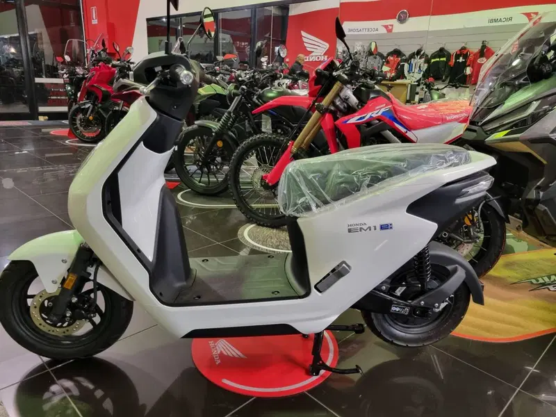 Honda EM1 e (2023 - 26) (2)