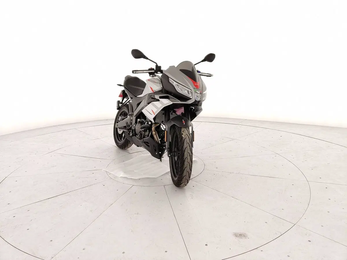 Aprilia Tuono 125 (2021 - 24) (4)