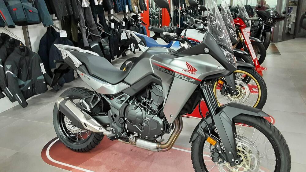 Honda Transalp XL750 (2023 - 24) (2)