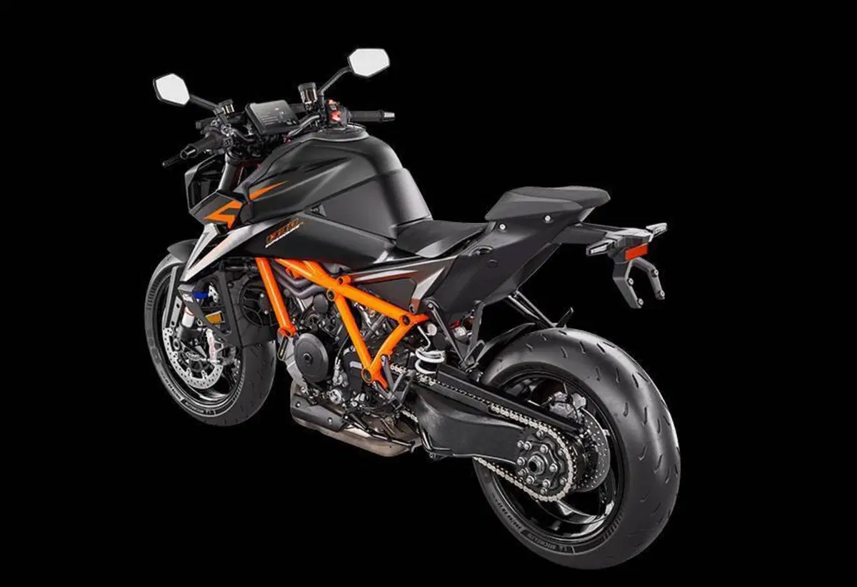KTM 1390 Super Duke R (2024 - 26) (5)