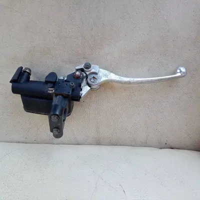 Pompa freno anteriore destra Kymco Downtown 125