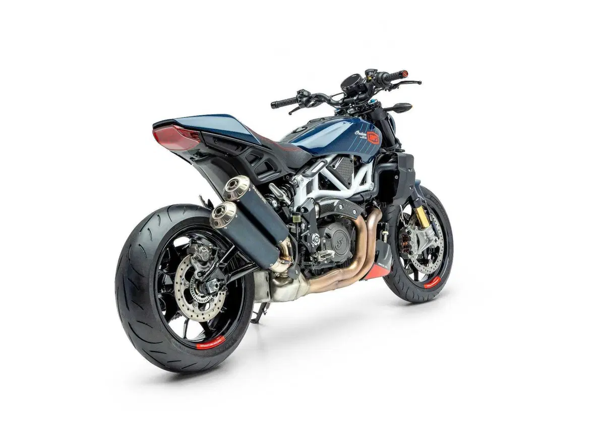 Nuova Indian FTR X 100% R Carbon: soltanto 400 al mondo  (2)