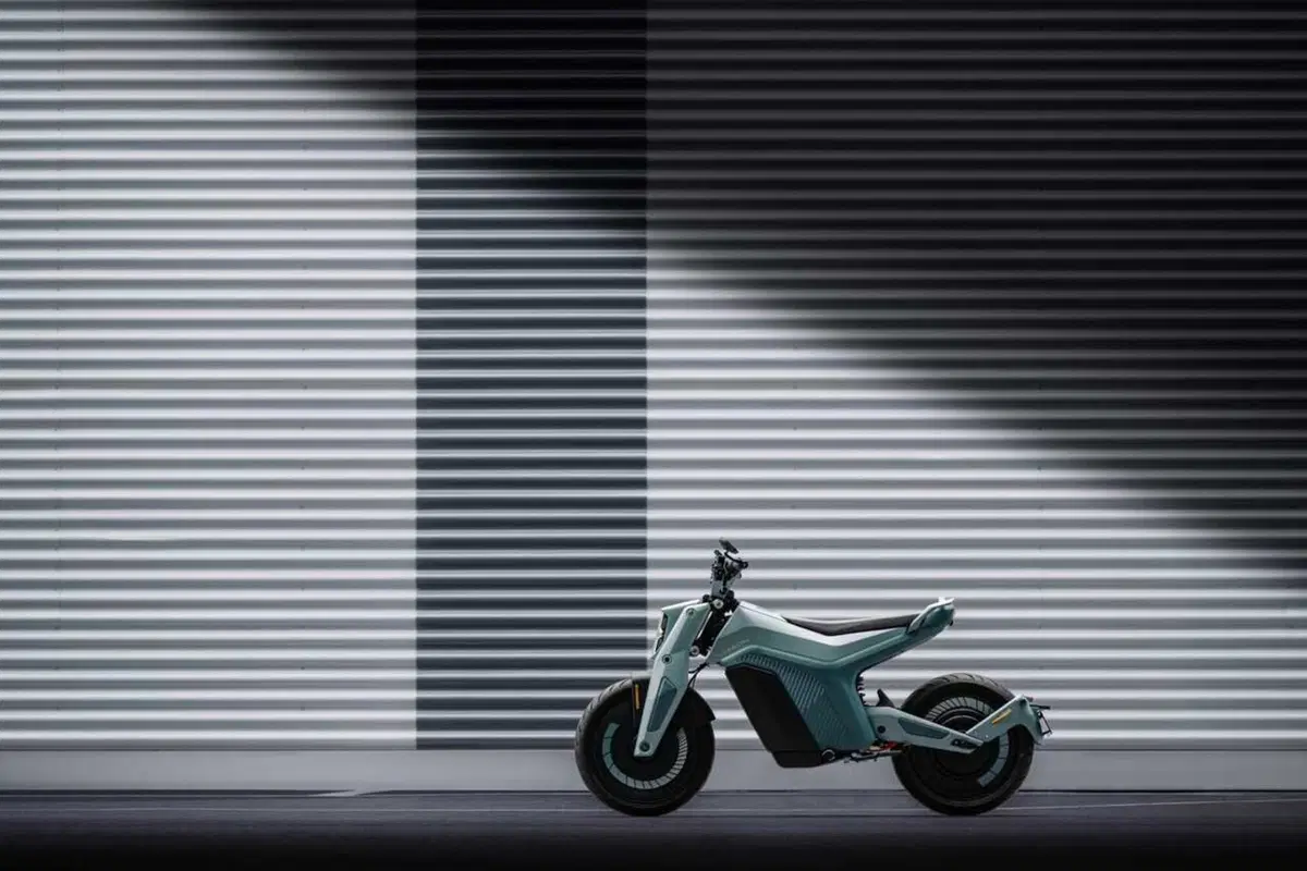 I AM Naxeon: elettrica, hi-tech e accessibile. Ve la presentiamo (3)