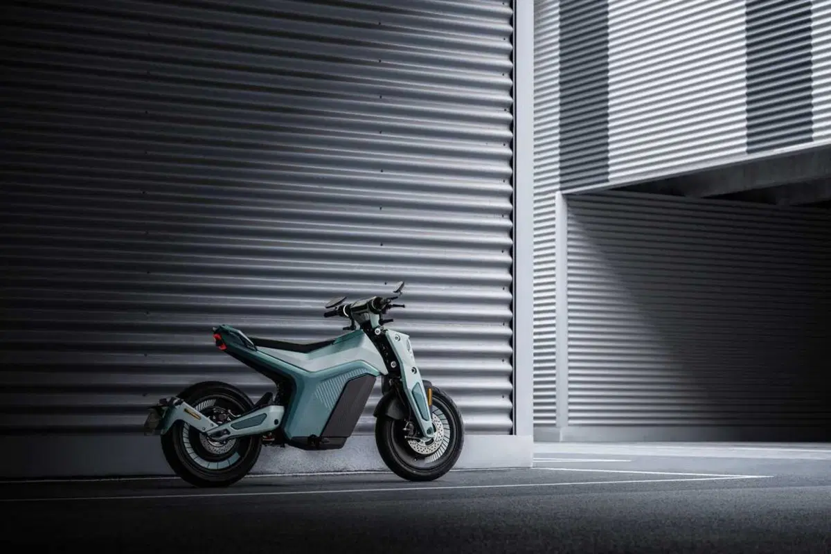 I AM Naxeon: elettrica, hi-tech e accessibile. Ve la presentiamo (5)