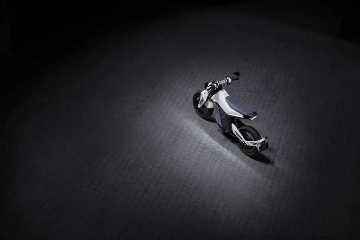 I AM Naxeon: elettrica, hi-tech e accessibile. Ve la presentiamo (8)