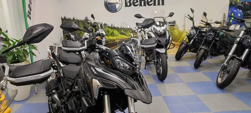 Benelli TRK 702 (2023 - 25) (2)