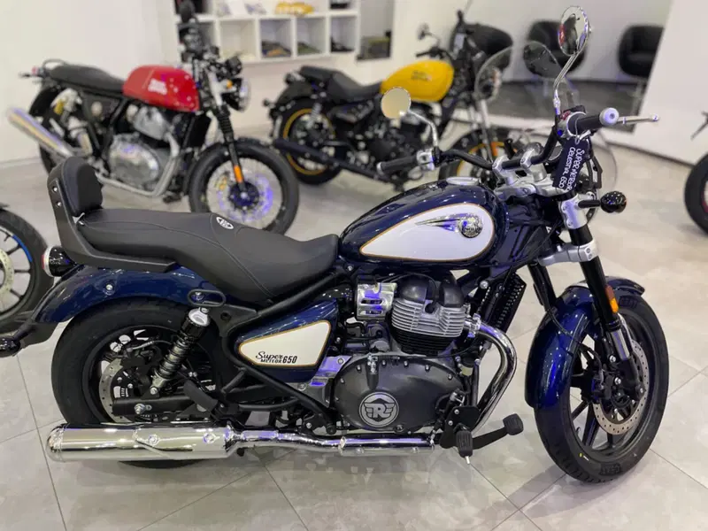 Royal Enfield Super Meteor 650 (2023 - 26)