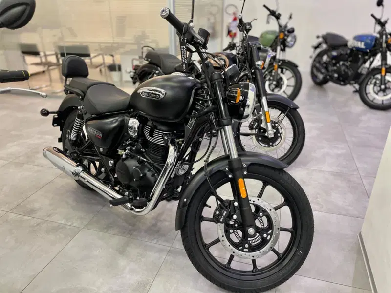 Royal Enfield Meteor 350 (2021 - 26)