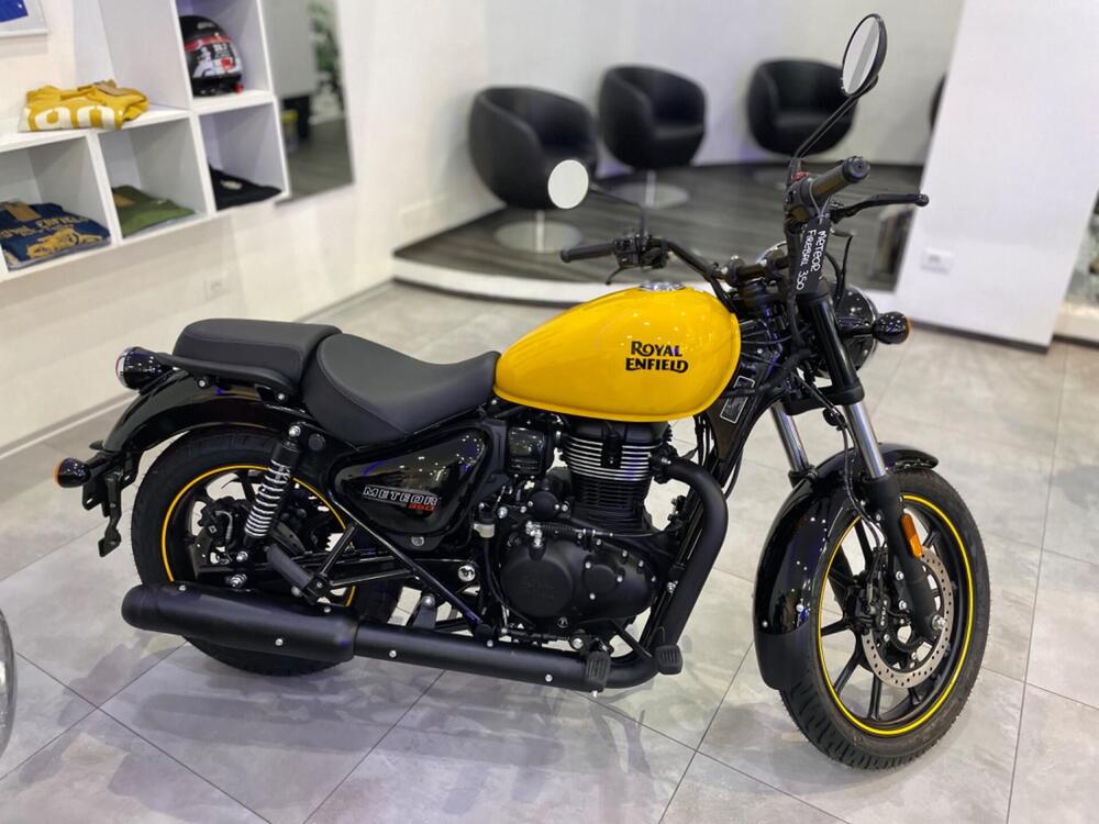 Royal Enfield Meteor 350 Fireball (2021 - 24) (5)