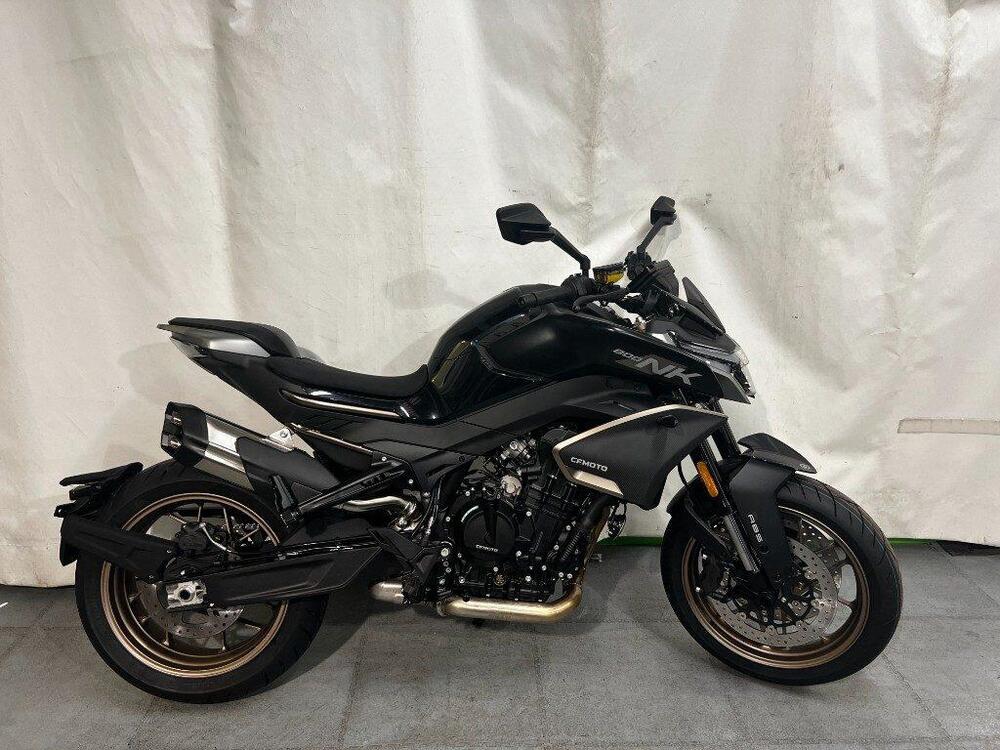 CFMOTO 800NK Sport (2023 - 24)