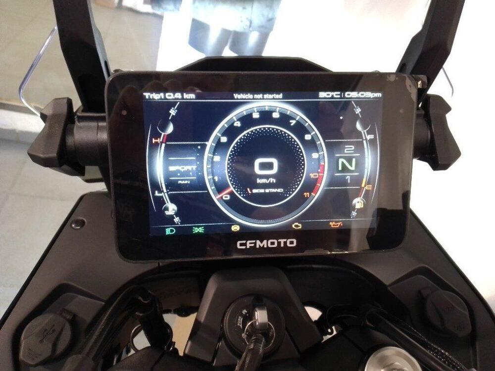 CFMOTO 800MT Limited Edition (2023 - 24) (4)