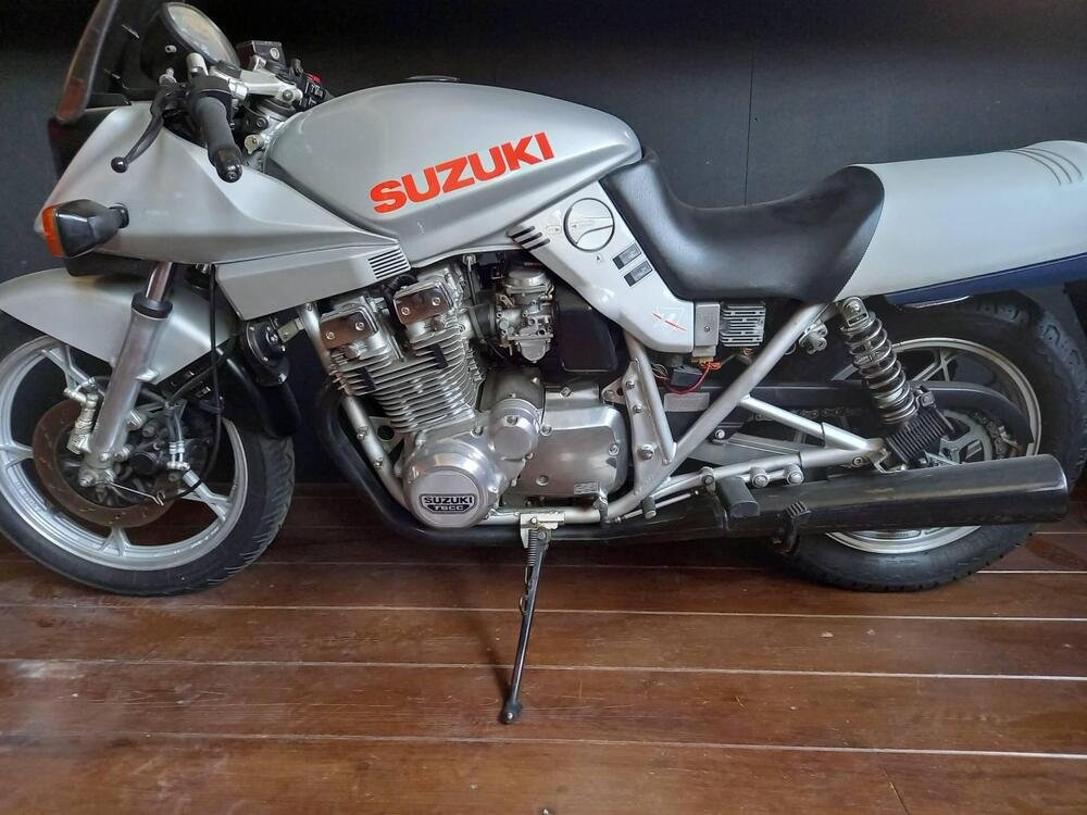 Suzuki Katana 1100