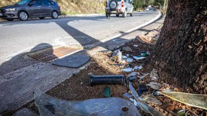 Roma, incidente mortale in scooter alla Bufalotta: forse per colpa di una buca. &Egrave; la 180esima vittima nella provincia quest'anno