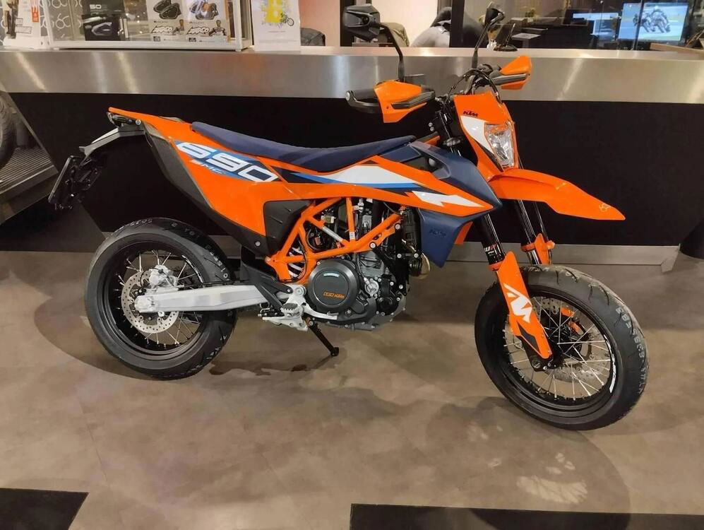 KTM 690 SMC R (2023 - 24)