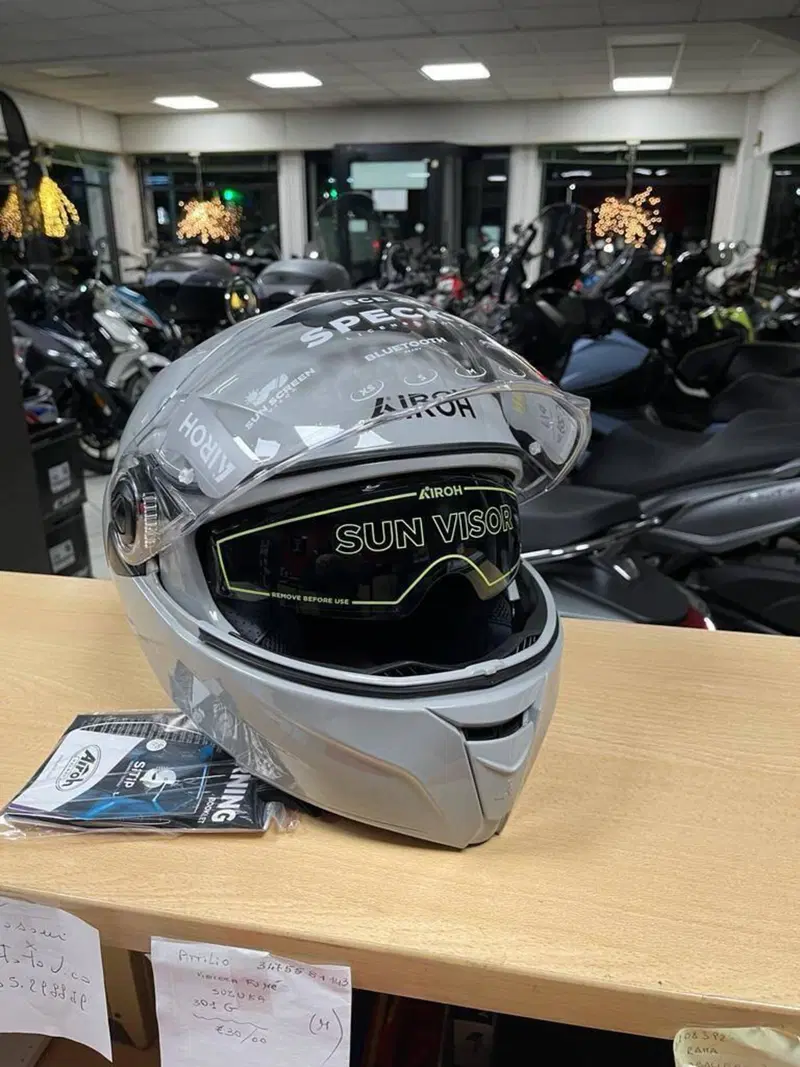 casco integrale AIROH SPECKTRE MODULARE (2)