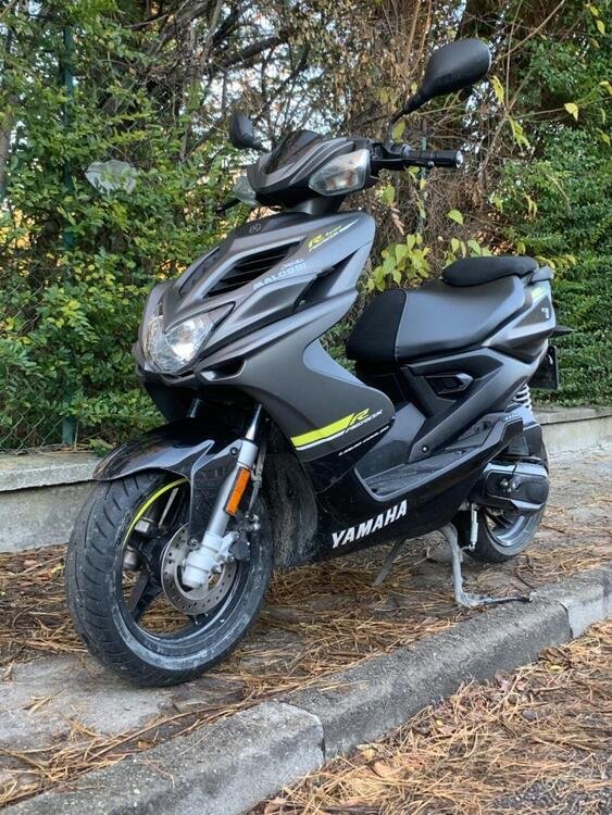 Yamaha Aerox 50 R 4t (2018 - 20) (2)