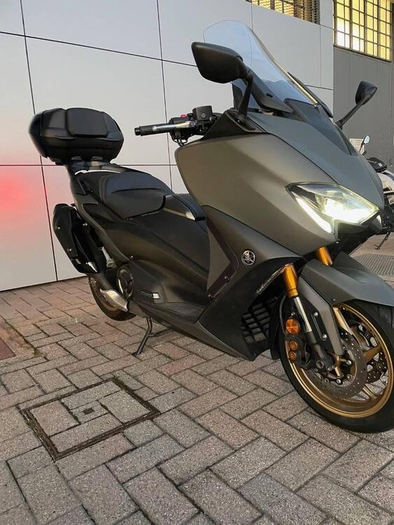 Yamaha T-Max 560 Tech Max (2020) (4)