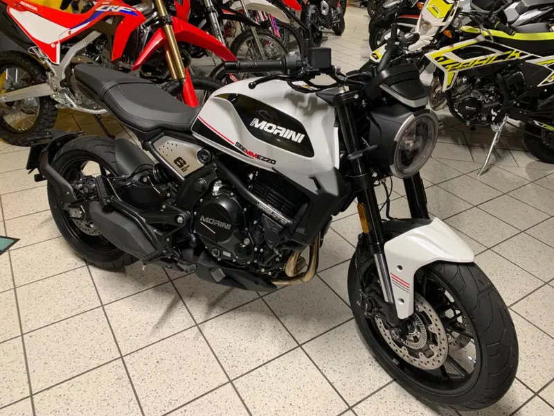 Moto Morini SEIEMMEZZO STR (2022 - 26)