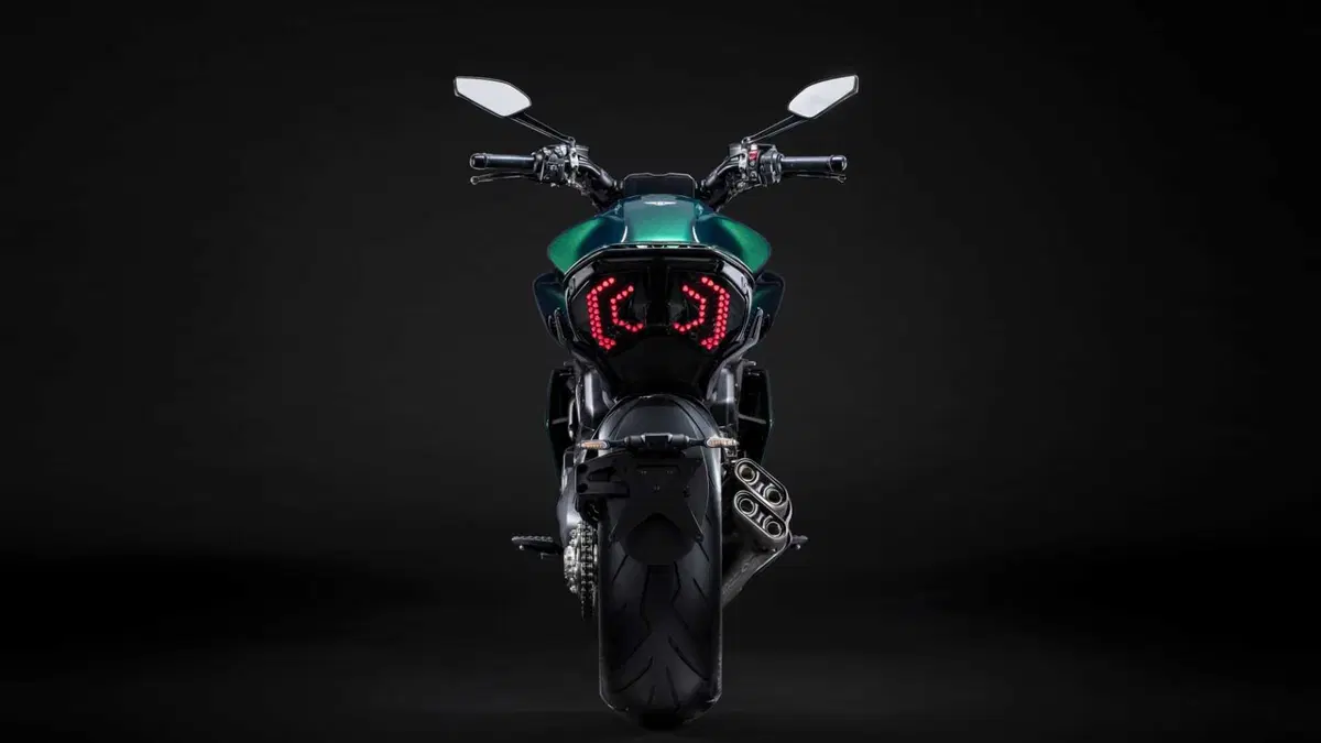 Ducati Diavel V4 Diavel for Bentley (2024) (4)