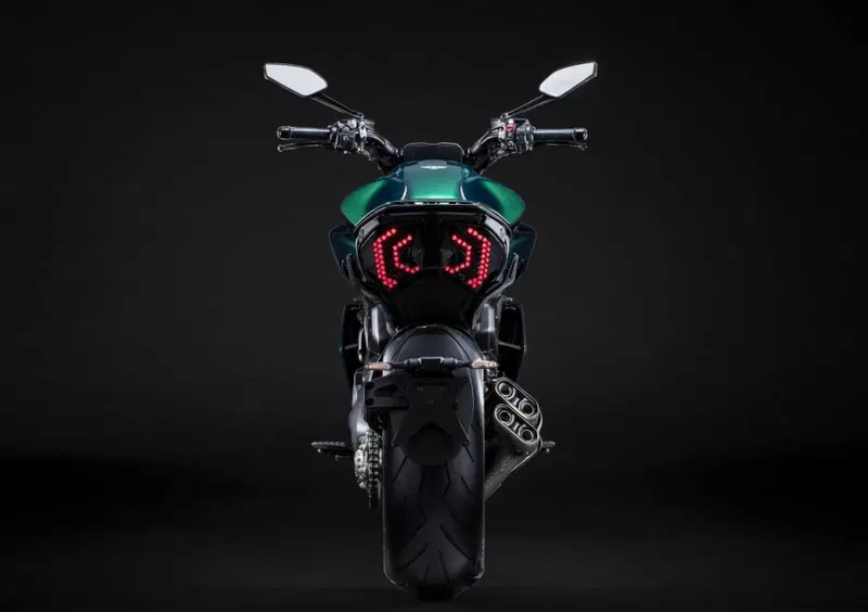 Ducati Diavel V4 Diavel for Bentley (2024) (4)