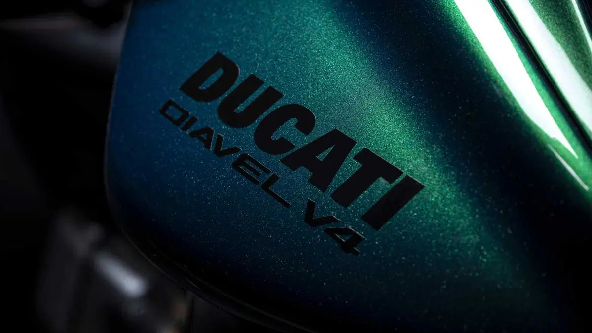Ducati Diavel V4 Diavel for Bentley (2024) (7)