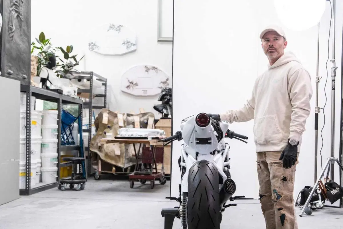 La Superveloce si fa opera d'arte con Arsham [GALLERY] (12)