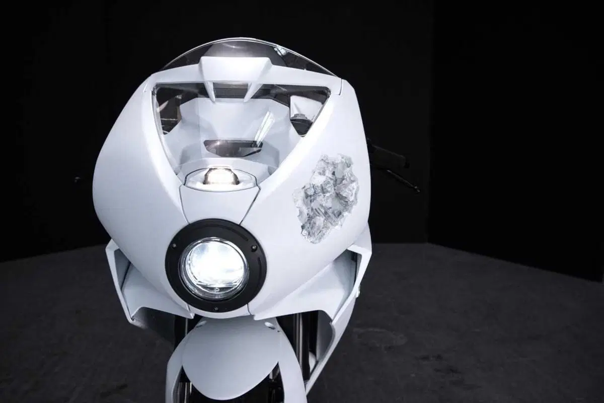 La Superveloce si fa opera d'arte con Arsham [GALLERY] (49)