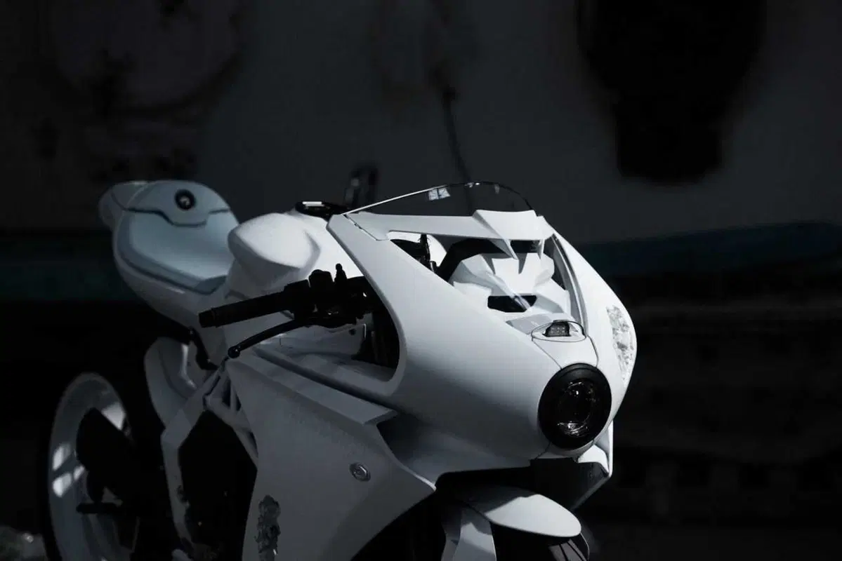 La Superveloce si fa opera d'arte con Arsham [GALLERY] (62)