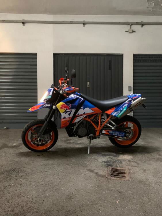 KTM 950 Supermoto (2005)