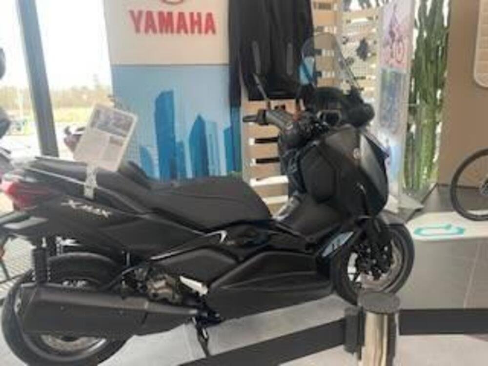 Yamaha X-Max 300 Tech Max (2021 - 24) (2)