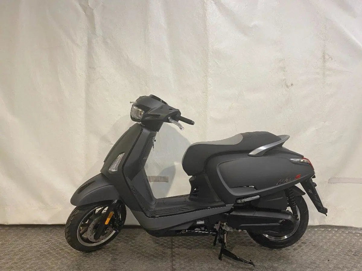 Kymco Like 125 Sport (2021 - 25) (2)