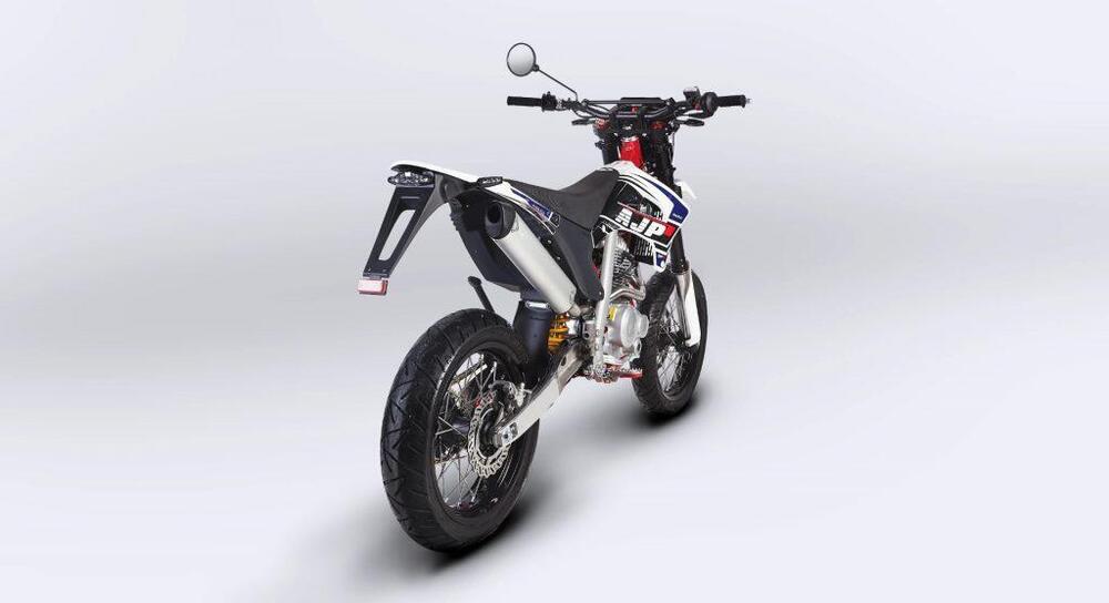 AJP SPR 125 Supermoto (2023 - 24) (3)