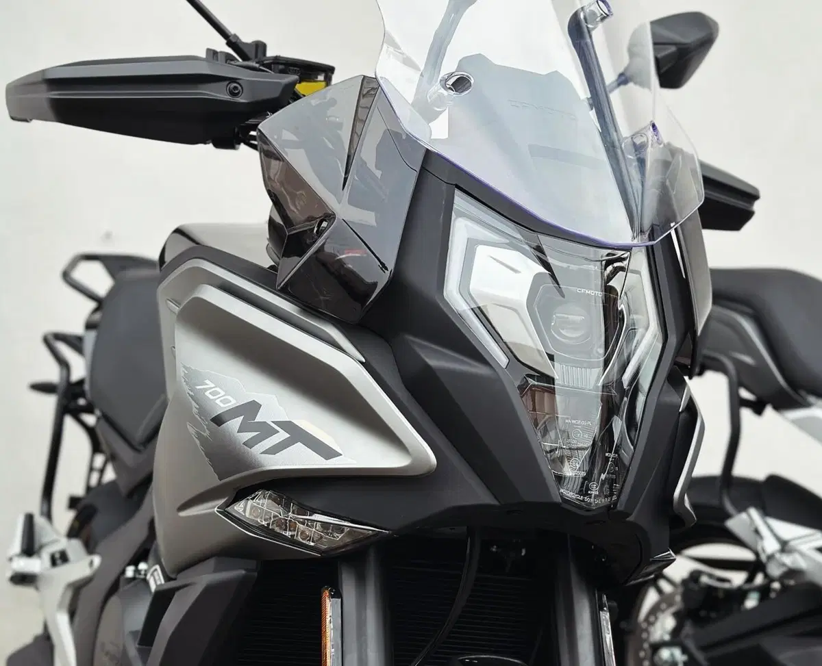 CFMOTO 700MT (2024 - 26) (3)