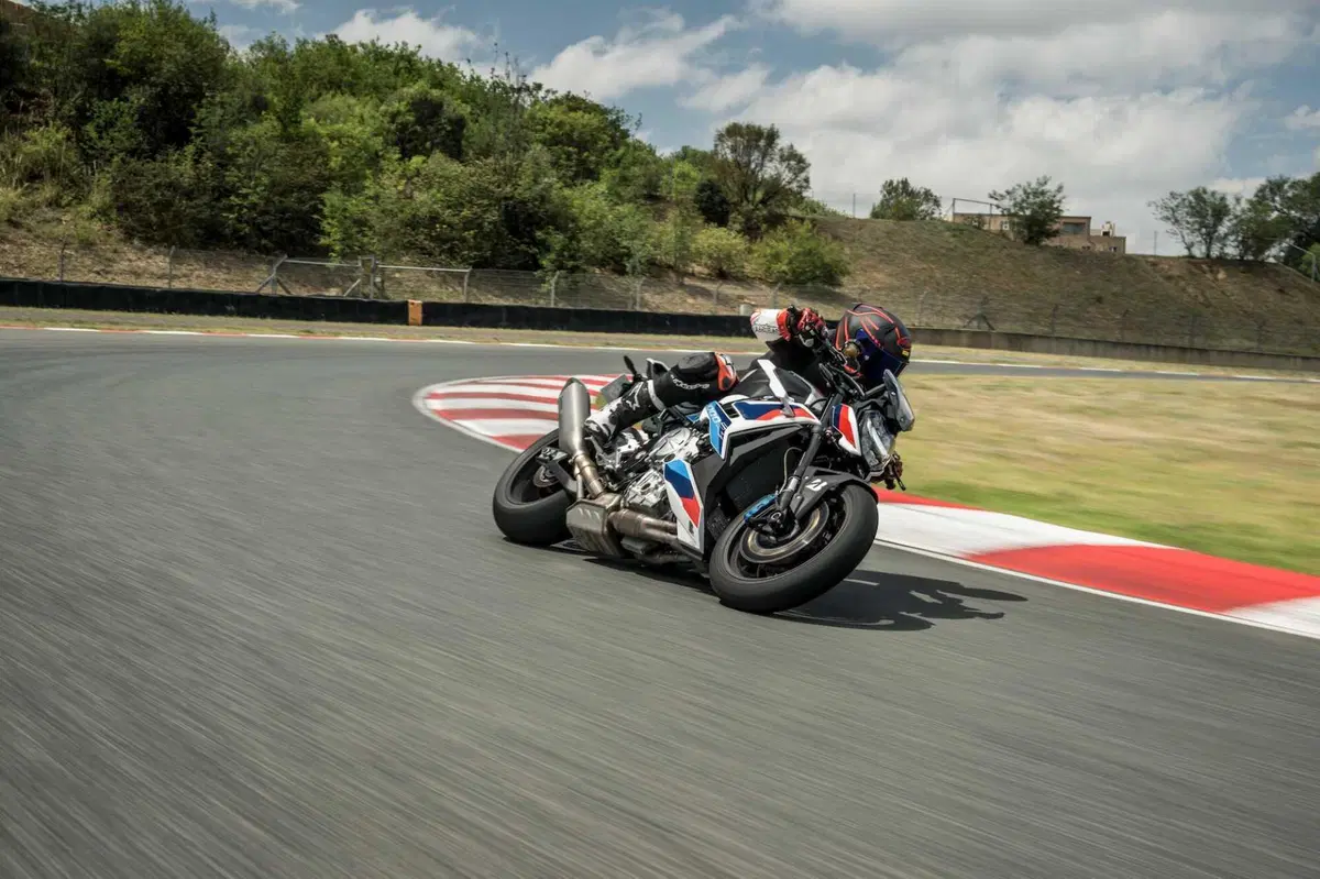 Bridgestone Battlax S23: Crescita costante (5)