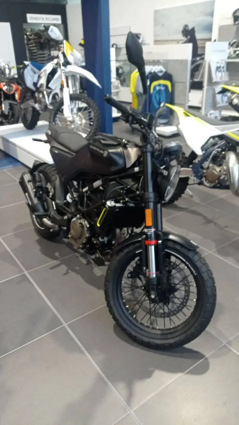 Husqvarna Svartpilen 125 (2021 - 23)