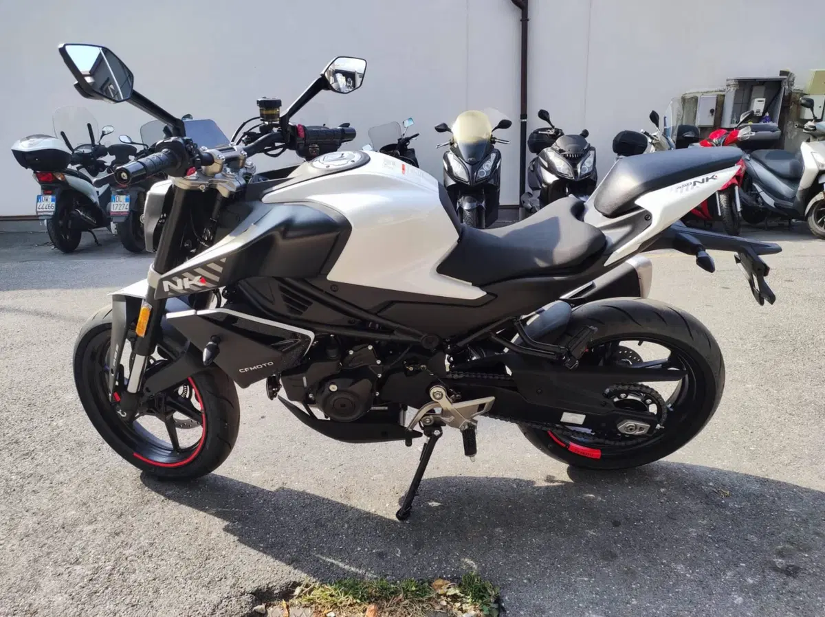CFMOTO 450NK (2023 - 26) (8)