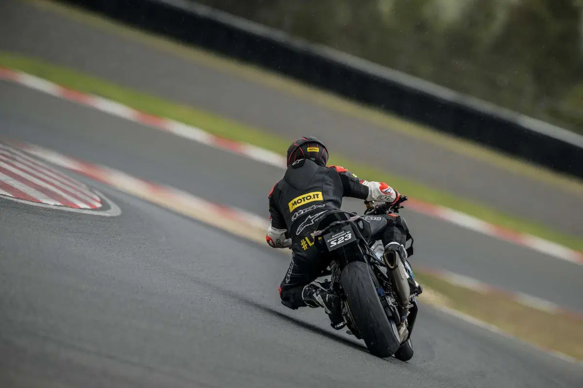 Bridgestone Battlax S23: Crescita costante (11)