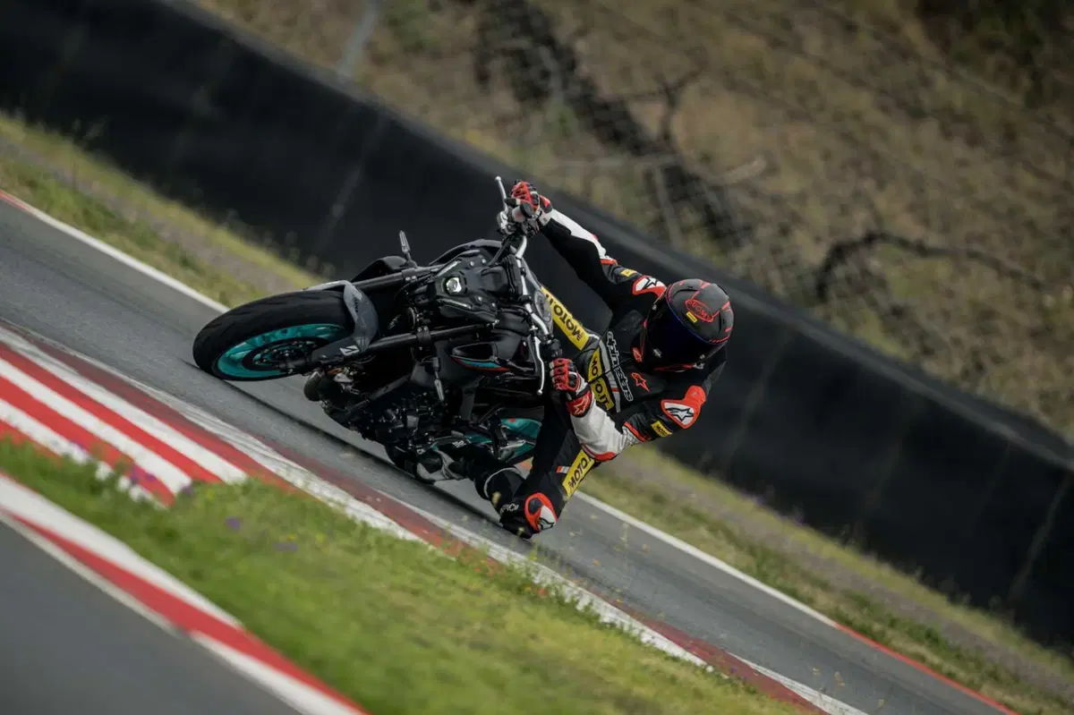 Bridgestone Battlax S23: Crescita costante (14)