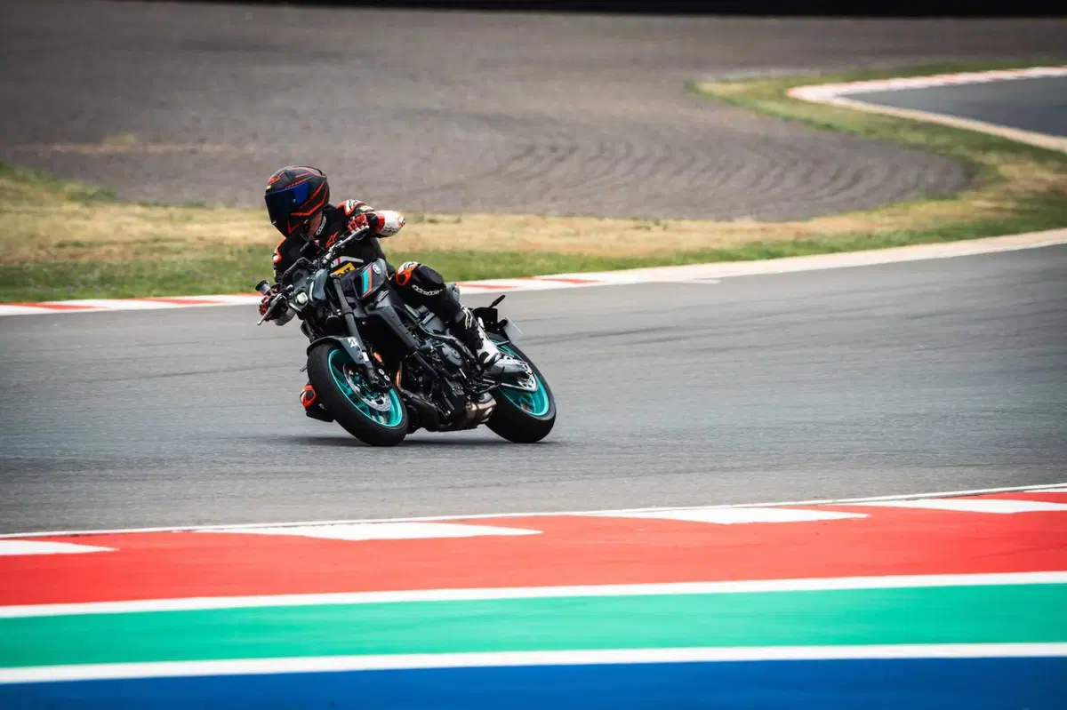 Bridgestone Battlax S23: Crescita costante (16)