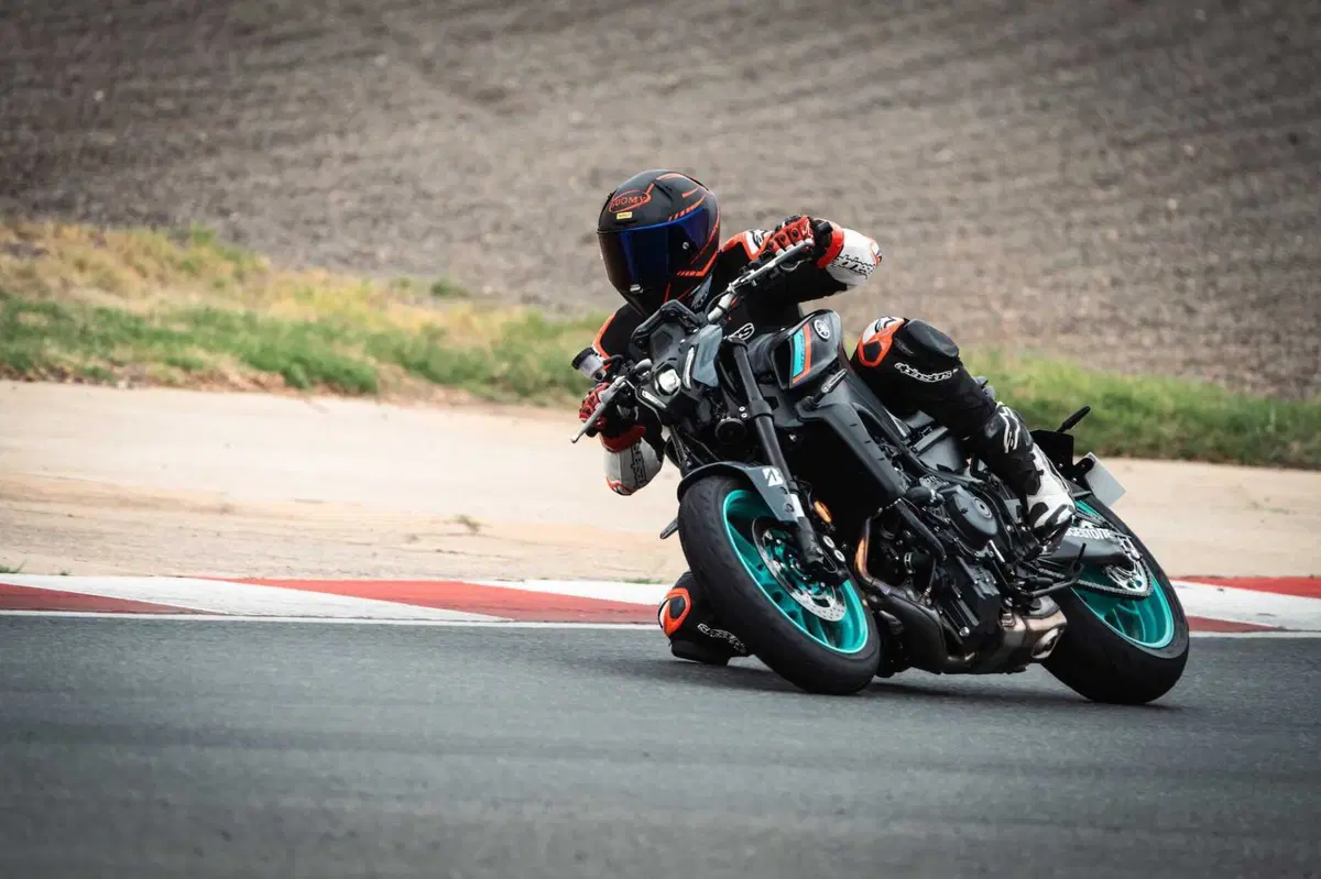Bridgestone Battlax S23: Crescita costante (17)