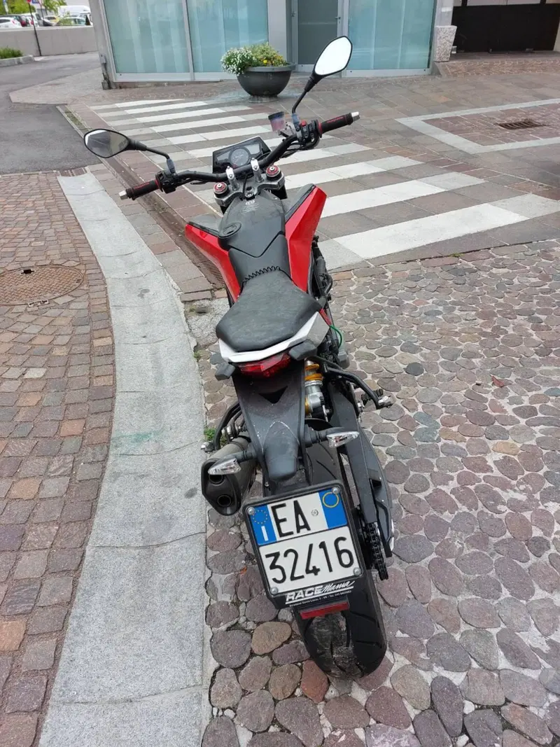 Husqvarna Nuda 900 R (2011 - 13) (2)