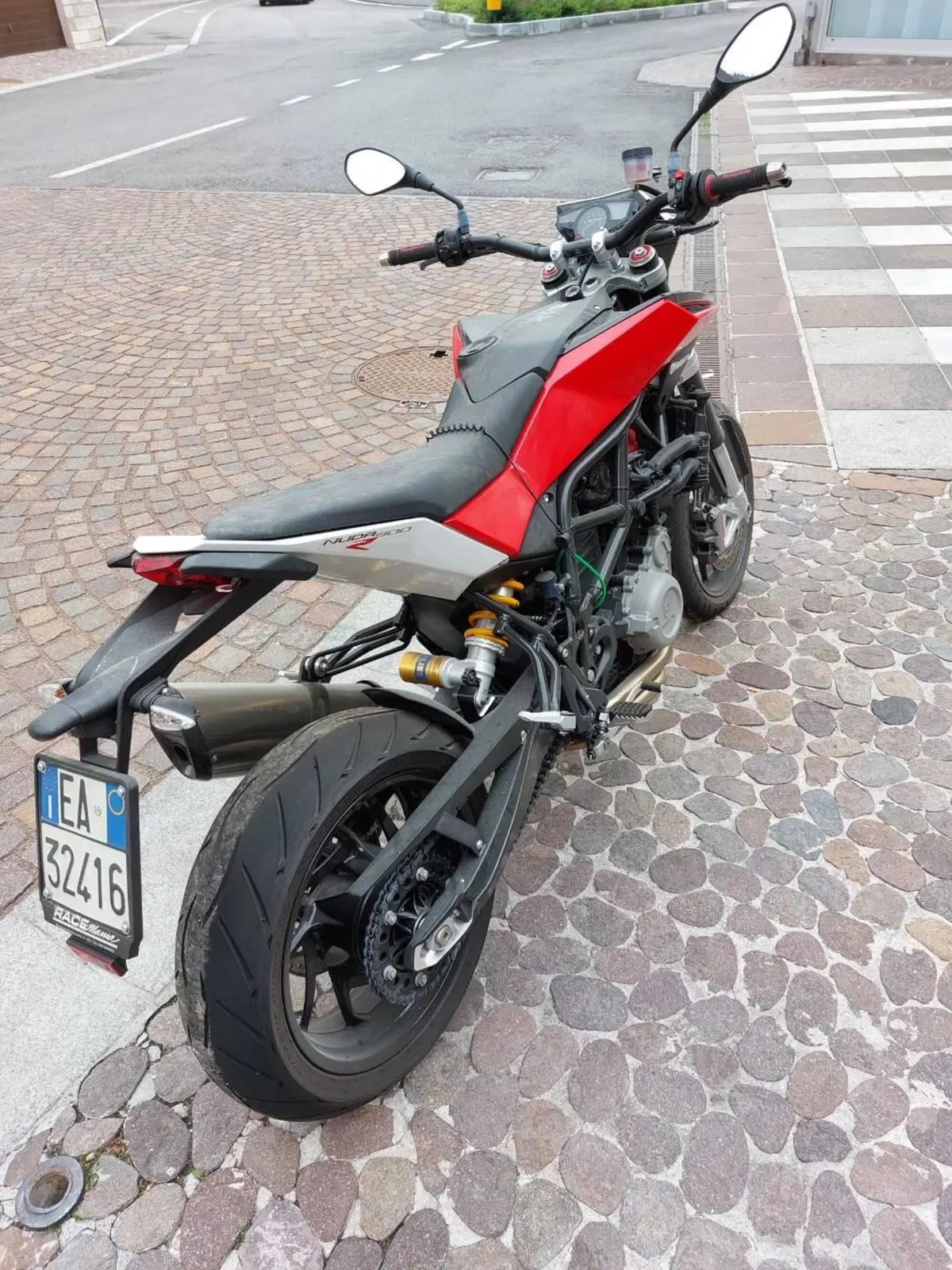 Husqvarna Nuda 900 R (2011 - 13) (3)