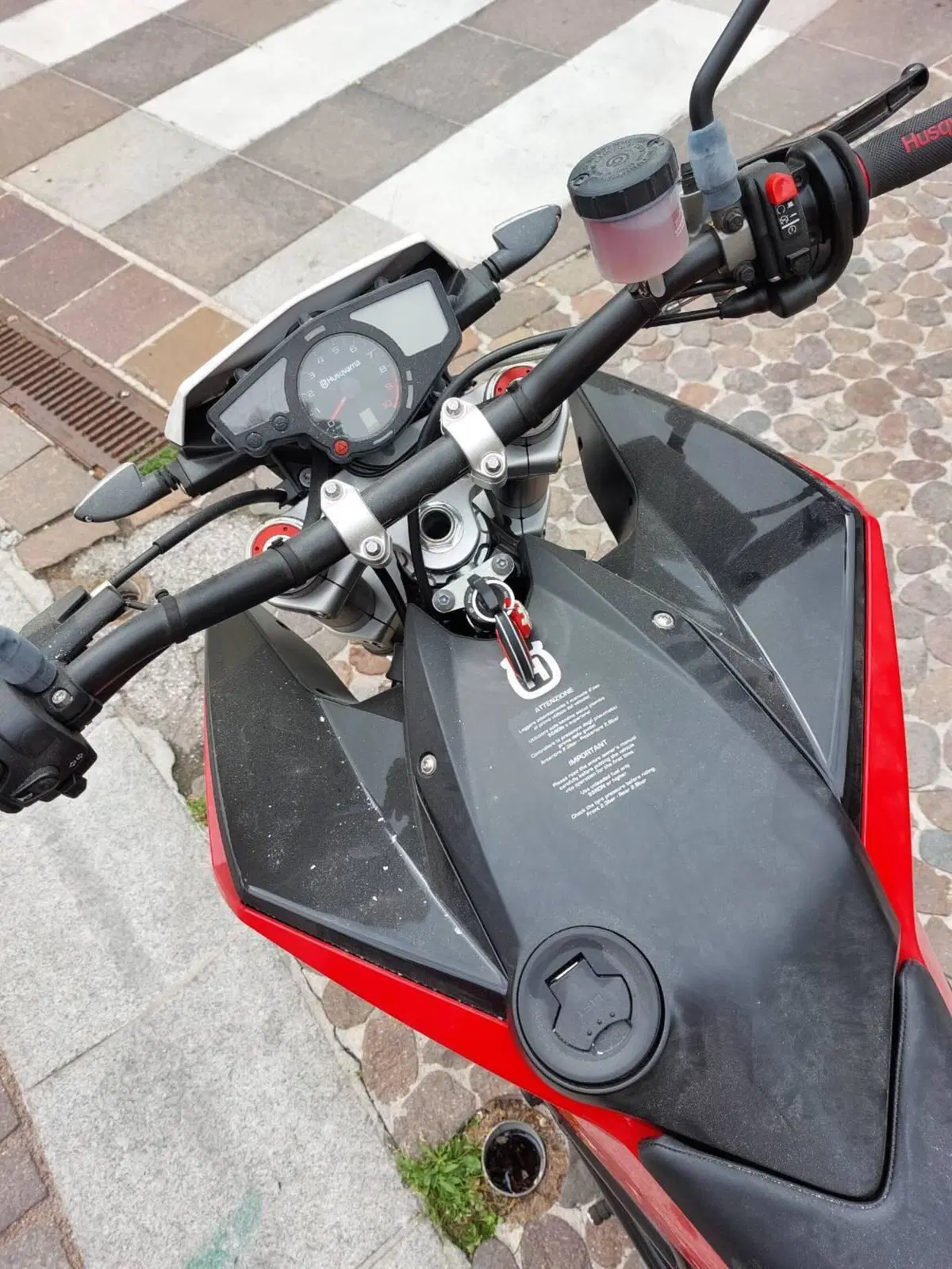 Husqvarna Nuda 900 R (2011 - 13) (11)