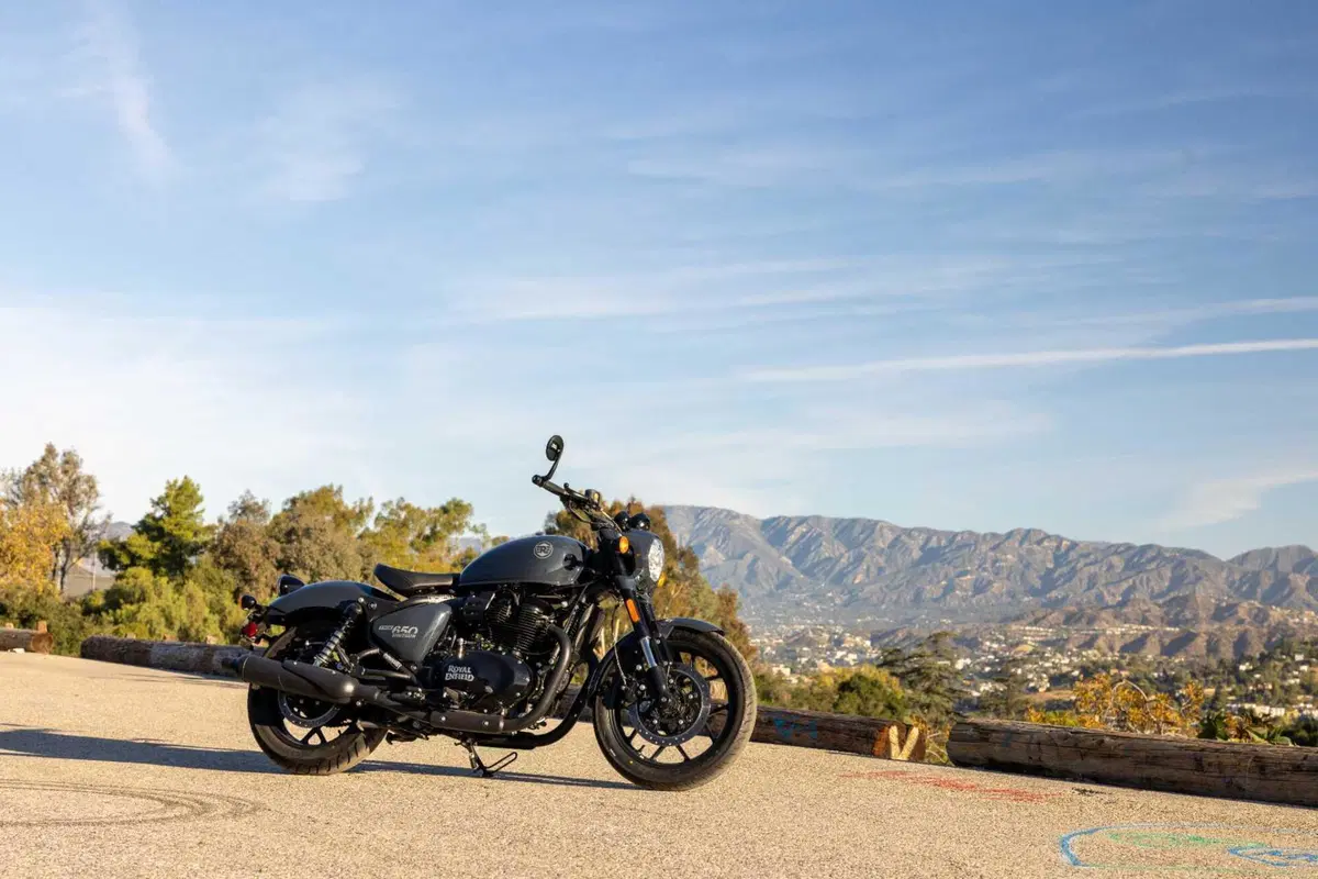 Royal Enfield Shotgun 650: foto, caratteristiche tecniche, dettagli [VIDEO e GALLERY] (3)