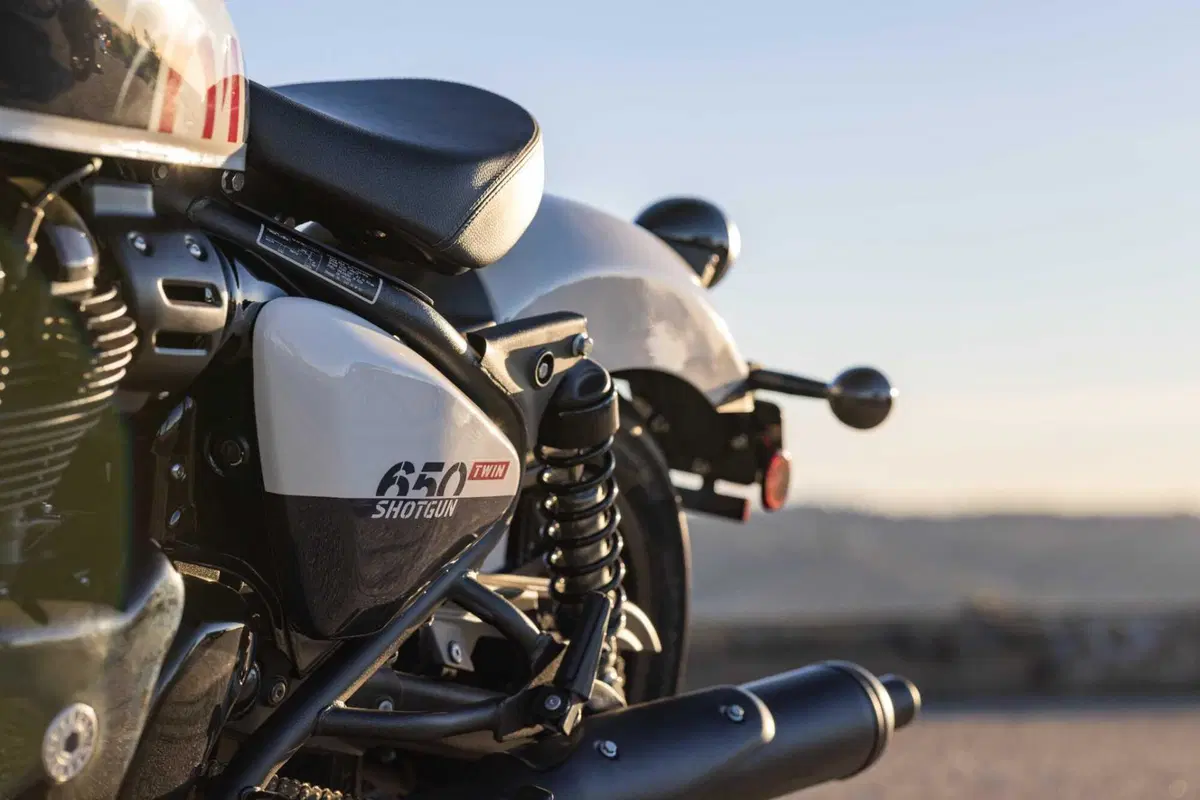 Royal Enfield Shotgun 650: foto, caratteristiche tecniche, dettagli [VIDEO e GALLERY] (18)